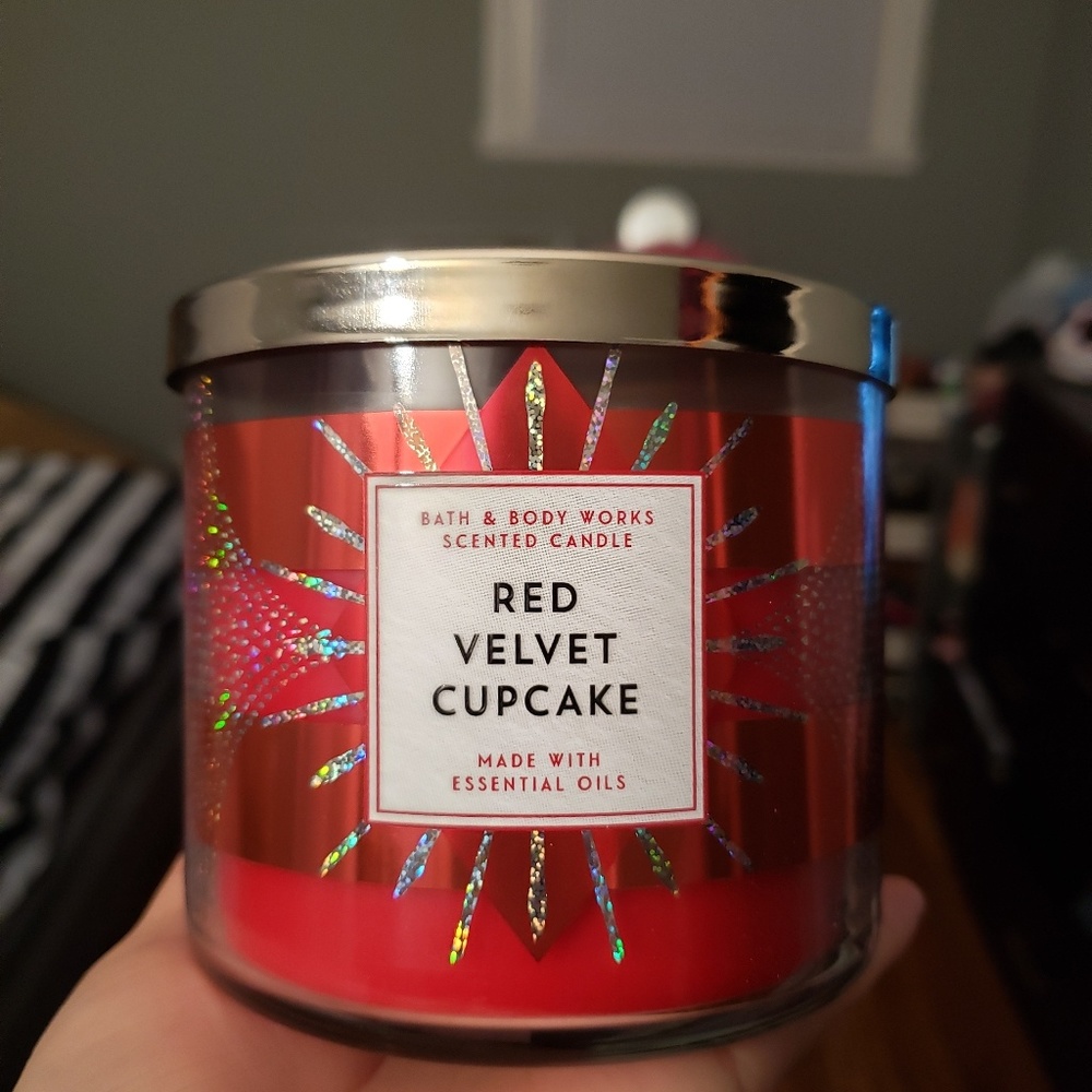 Bath and Body Works Red Velvet Cupcake Candle